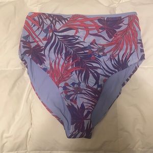 Lululemon reversible swim bottoms